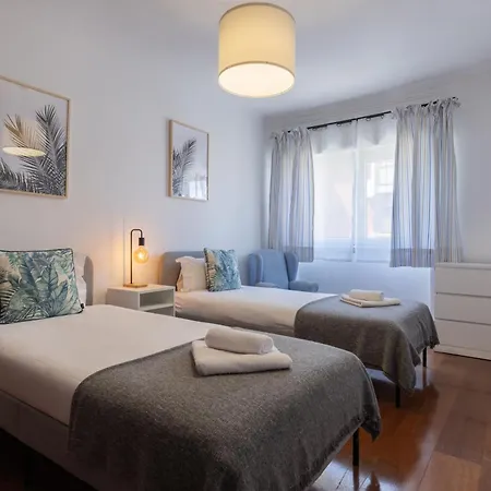 Noronha 37 Апартаменты Алмада