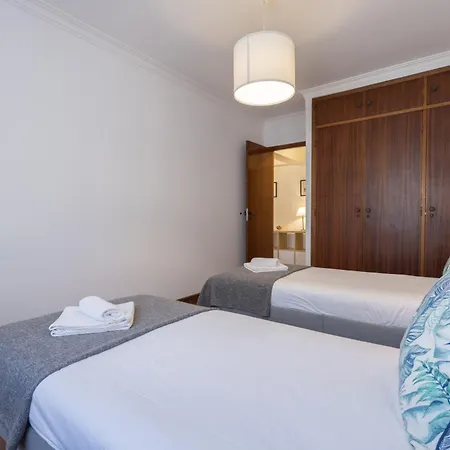 アパート Noronha 37 アルマダ